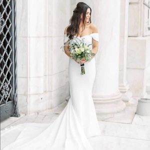 Pronovia Raciela Wedding Dress and Belt